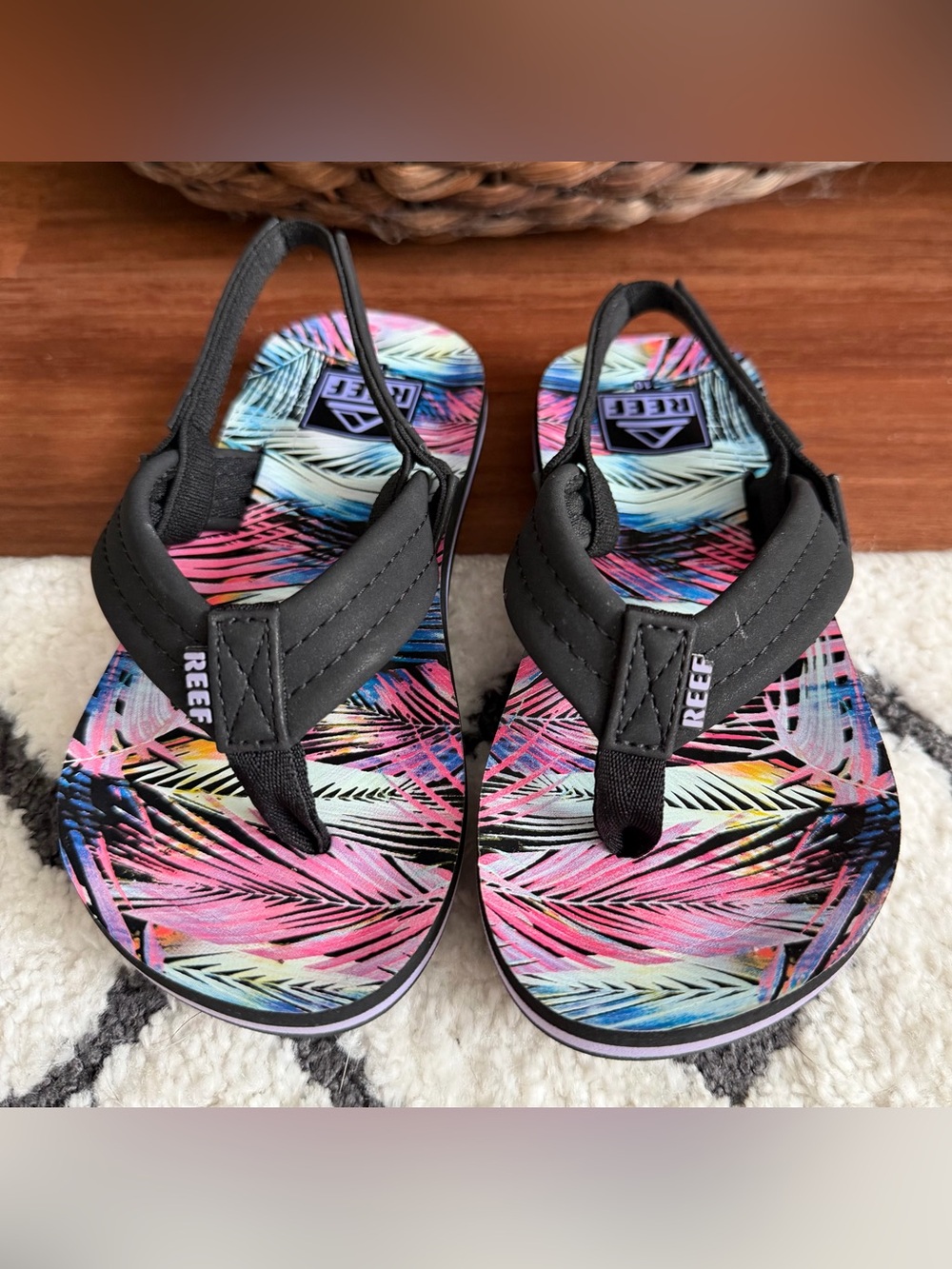 Reef Little Ahi Girls Flip Flop, 10c